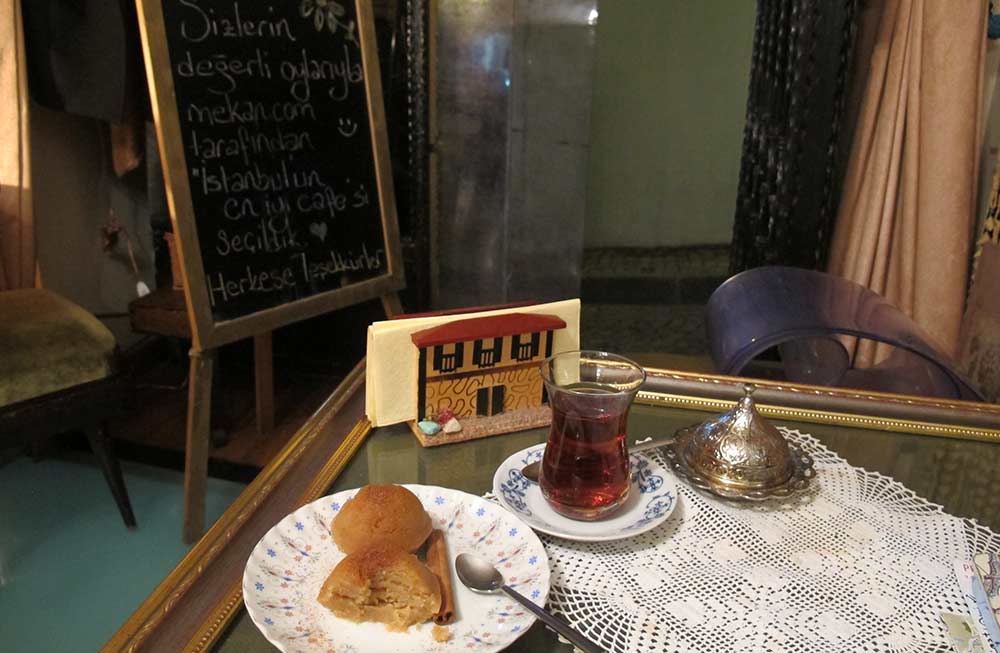 Halva and Turkish tea at Velvet Cafe near Galata Tower - Greta-ma.com